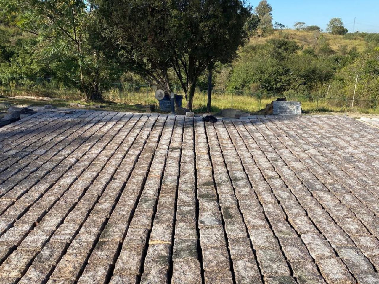 Calçamento de Pedras Folheta